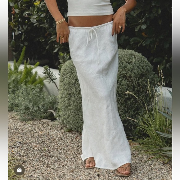 White Cotton drawstring waist mermaid fit a-line midi / maxi casual summer skirt - Picture 3 of 5